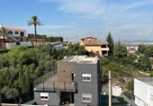 Chalet independiente con terreno en venta en la España, Chiva, ref: TR390921 foto