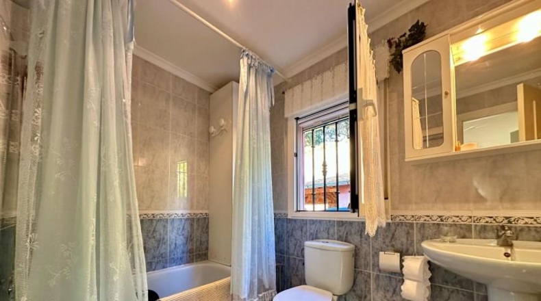 Леон - Toral de los Vados - 344m2