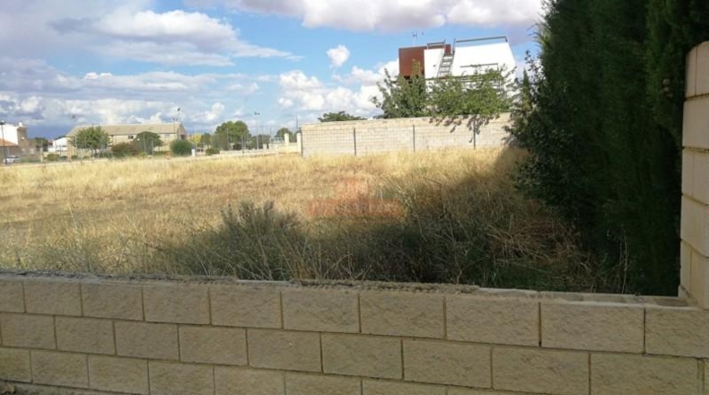 Albacete - La Felipa - 906m2
