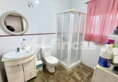 Отдельно стоящий дом с участком на продажу в городе El Coronil Фото