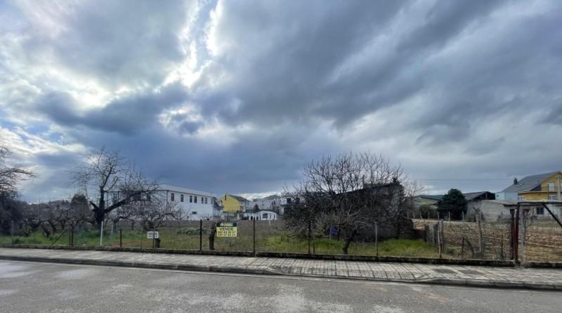 Leon - Cacabelos - 1232m2