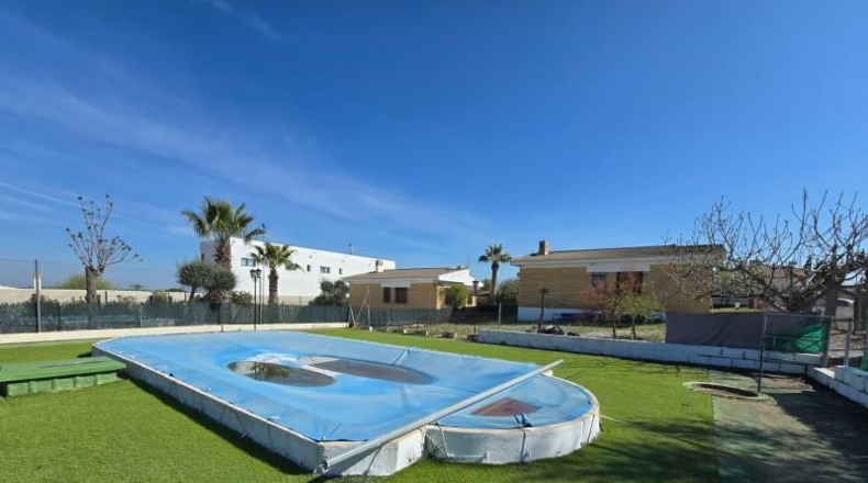 Córdoba - Алькарасехос - 984m2