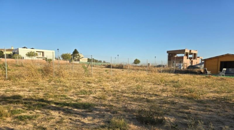 Sevilla - Palomares del Río - 586m2