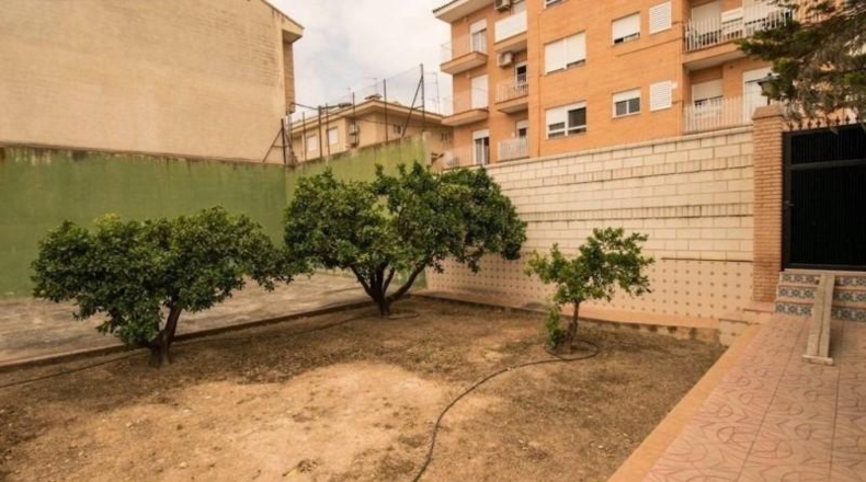 Valencia - Puebla de Vallbona - 203m2