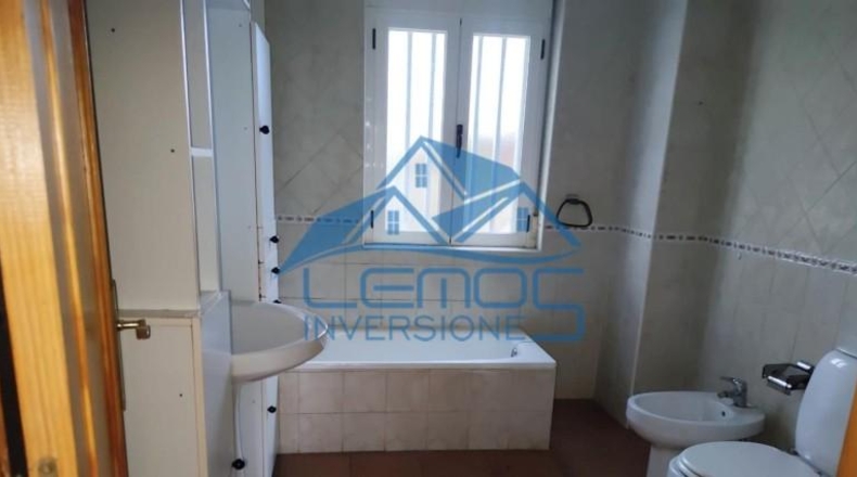 Leon - Alija del Infantado - 307m2