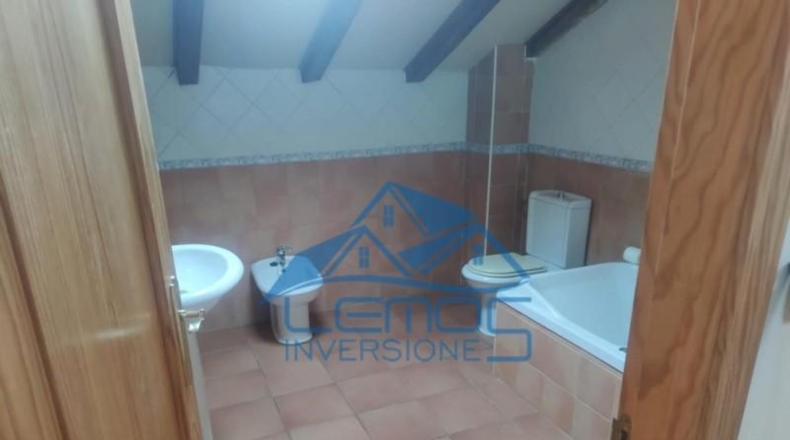 Leon - Alija del Infantado - 307m2