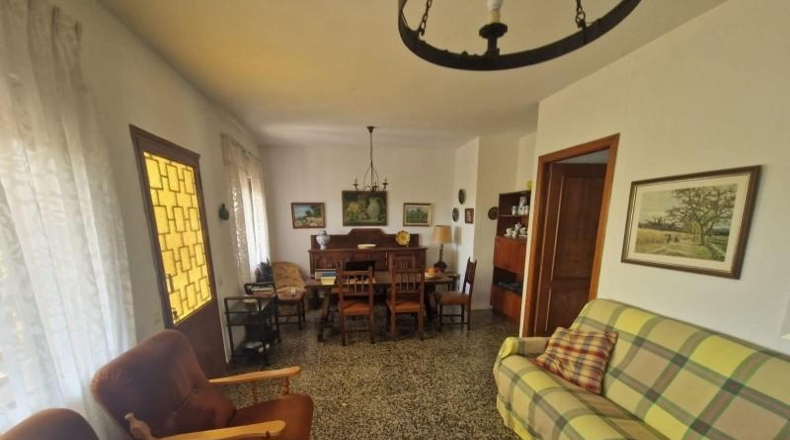 León - Valencia de Don Juan - 1500m2