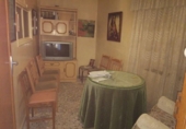 Загородный дом с участком на продажу в городе Guijuelo Фото