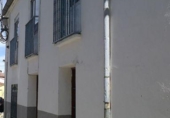 Загородный дом с участком на продажу в городе Guijuelo Фото