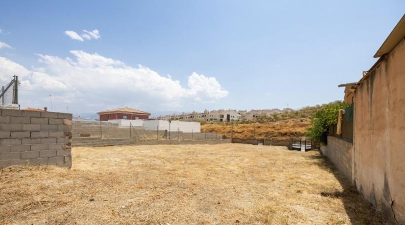 Granada - Alhendín - 645m2