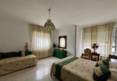 Chalet independiente con terreno en venta en la España, Cacabelos, ref: TR145912 foto
