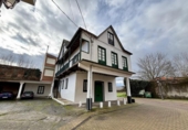 Chalet independiente con terreno en venta en la España, Cacabelos, ref: TR145912 foto