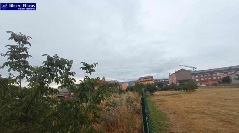 León - Ponferrada - 1533m2