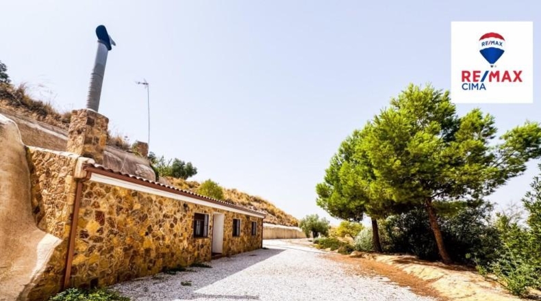 Granada - Cuevas del Campo - 10000m2