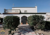 Chalet independiente con terreno en venta en la España, Don Benito, ref: TR387317 foto