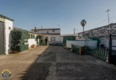 Chalet independiente con terreno en venta en la España, Don Benito, ref: TR387317 foto