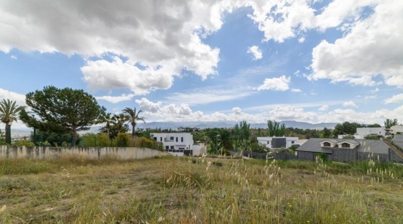 Granada - Los Llanos - 863m2