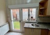 Chalet independiente con terreno en venta en la España, Ponferrada, ref: TR157950 foto