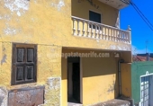Chalet independiente con terreno en venta en la España, Icod de los Vinos, ref: TR405714 foto