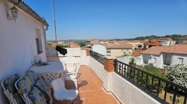 Cáceres - Valdeobispo - 156m2