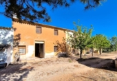 Country house with land for sale on España, Yecla, ref: TR405794 photo