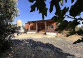 Xalet independent amb terreny en venda a la España, La Palma del Condado, ref.: TR410077 foto