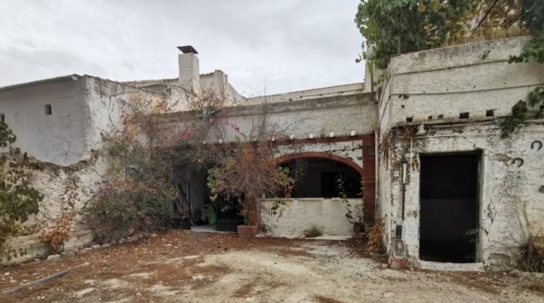 Córdoba - Baena - 3500m2