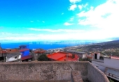 Chalet independiente con terreno en venta en la España, Icod de los Vinos, ref: TR160692 foto