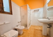 Casa de pueblo en venta en la España, Alzira, ref: TR394884 foto