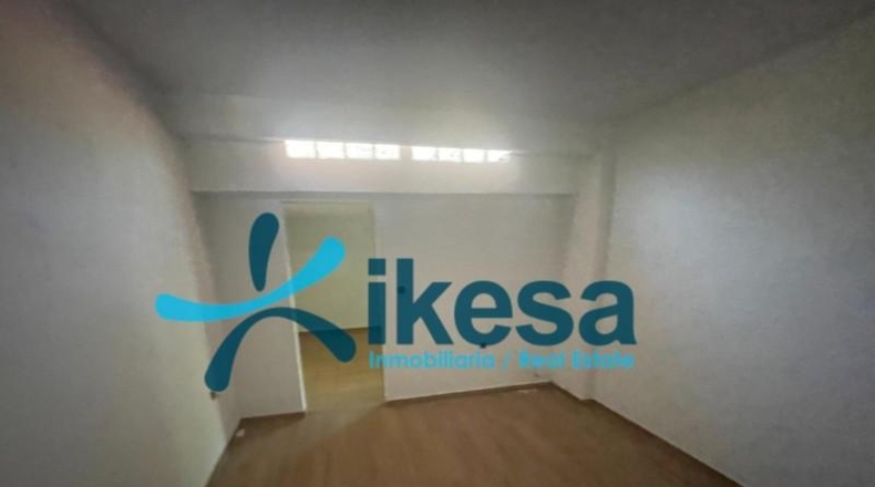 Sevilla - Ла-Пуэбла-дель-Рио - 4247m2