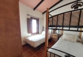 Chalet independiente con terreno en venta en la España, Encinarejo de Córdoba, ref: TR378829 foto