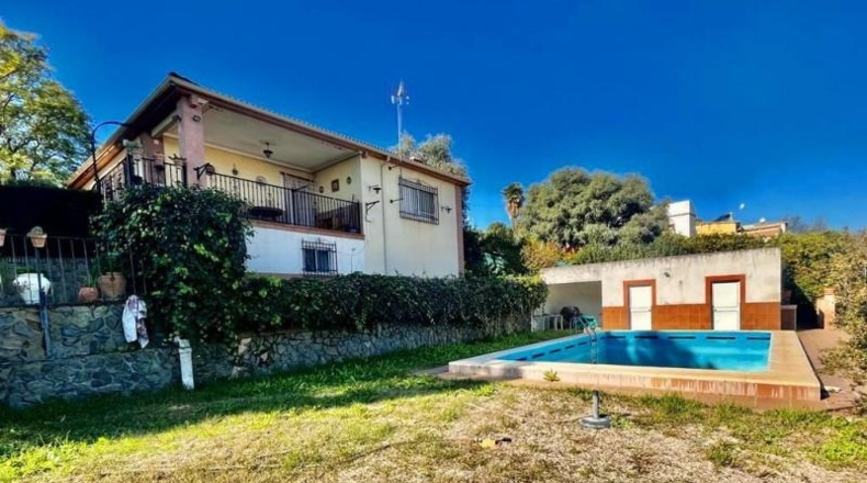 Córdoba - Almodóvar del Río - 1476m2