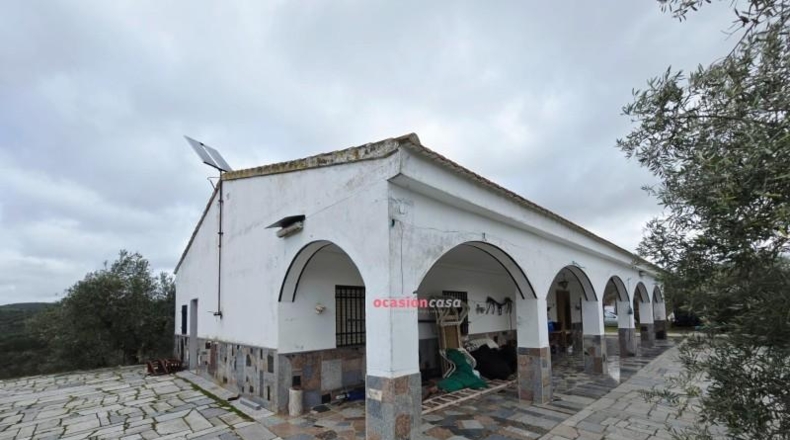 Córdoba - Pozoblanco - 100000m2