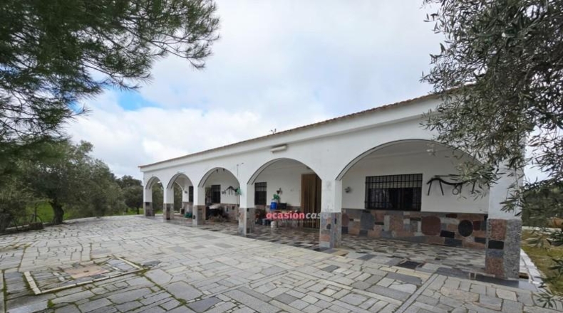 Córdoba - Pozoblanco - 100000m2