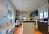Chalet independiente con terreno en venta en la España, Alcolea, ref: TR245197 foto