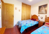 Chalet independiente con terreno en venta en la España, Barajas de Melo, ref: TR410258 foto