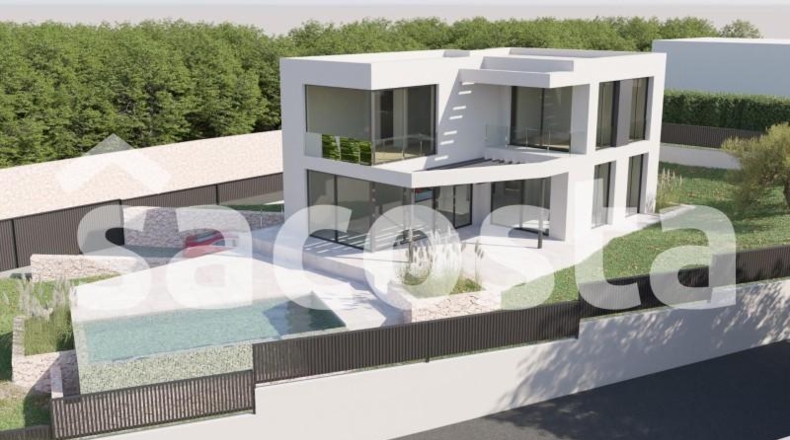 Gerona - Lloret de Mar - 944m2