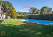 Chalet independiente con terreno en venta en la España, Traspinedo, ref: TR403617 foto