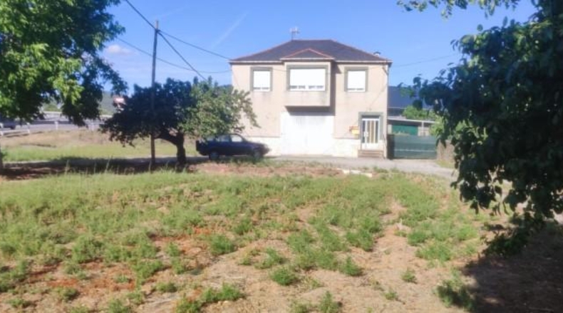 León - Ponferrada - 1500m2