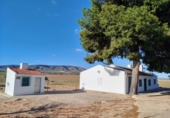 Country house with land for sale on España, Yecla, ref: TR402520 photo
