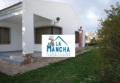 Chalet independiente con terreno en venta en la España, Peñascosa, ref: TR248400 foto