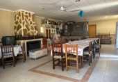 Chalet independiente con terreno en venta en la España, Albacete, ref: TR405803 foto
