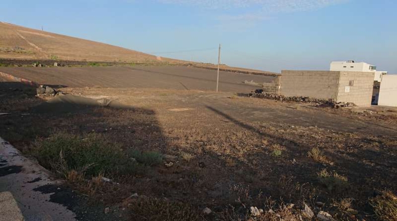 Las Palmas - Tías - 2000m2