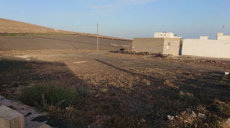 Las Palmas - Tías - 2000m2