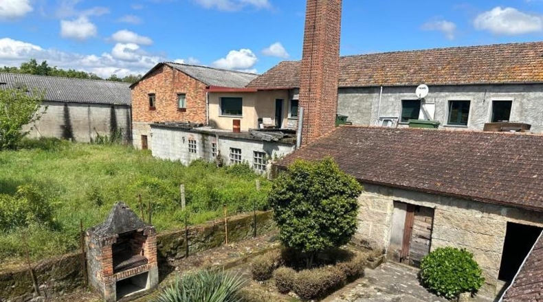 Orense - San Cibrao das Viñas - 278m2
