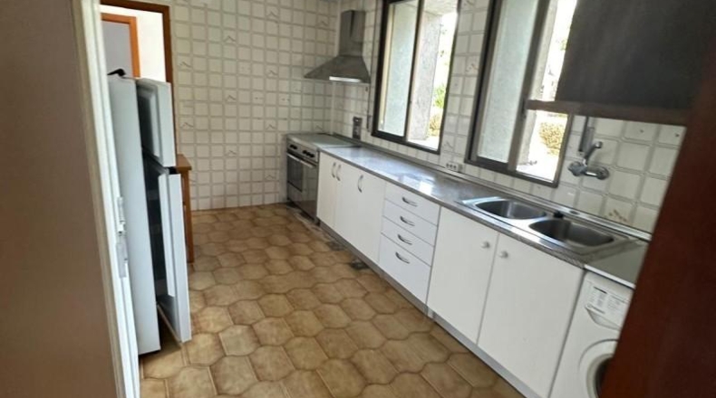Orense - San Cibrao das Viñas - 278m2