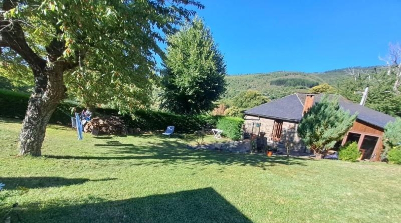 Leon - Vega de Espinareda - 774m2