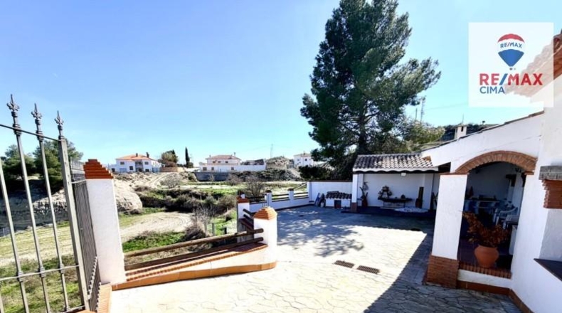 Granada - Benamaurel - 305m2