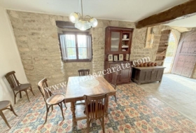 Muniáin de Guesálaz 1089&nbsp;м²