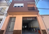 Casa de pueblo en venta en la España, Ulldecona, ref: TR412931 foto